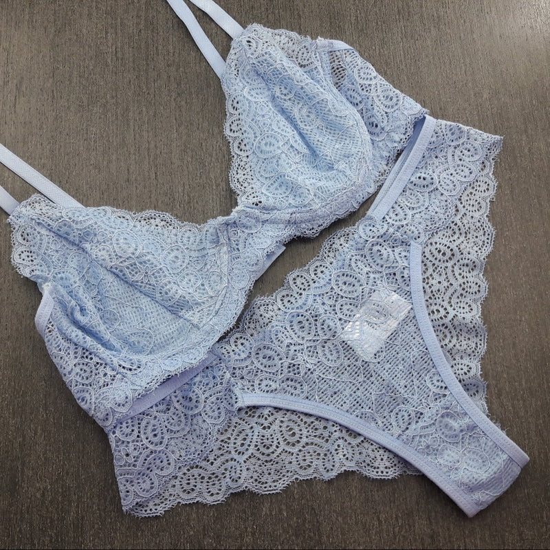 Conjunto de lingerie em  Renda Sem Bojo